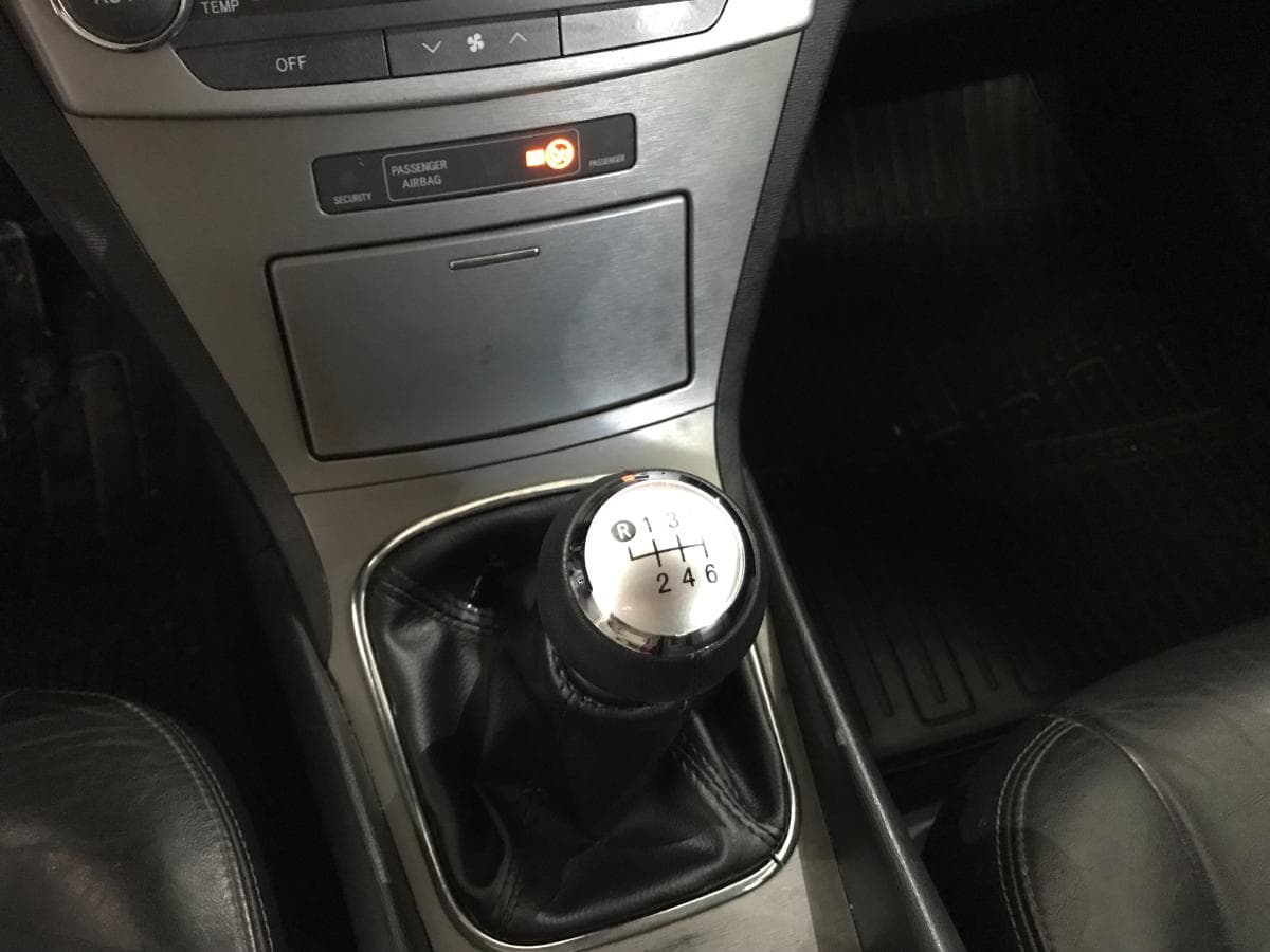 Toyota Avensis 2.0 D-4D · Ano 2011 — imagen 33