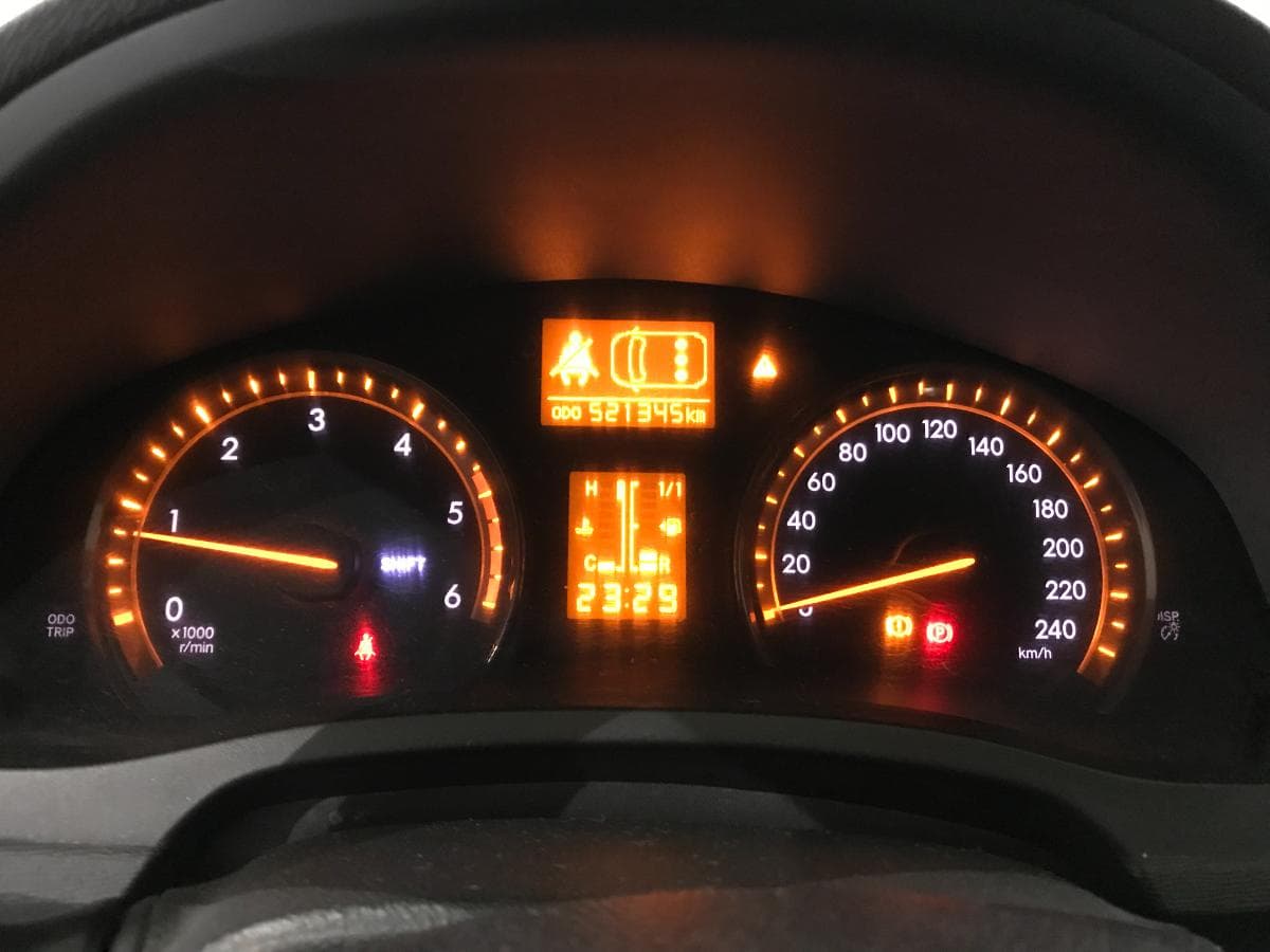 Toyota Avensis 2.0 D-4D · Ano 2011 — imagen 37