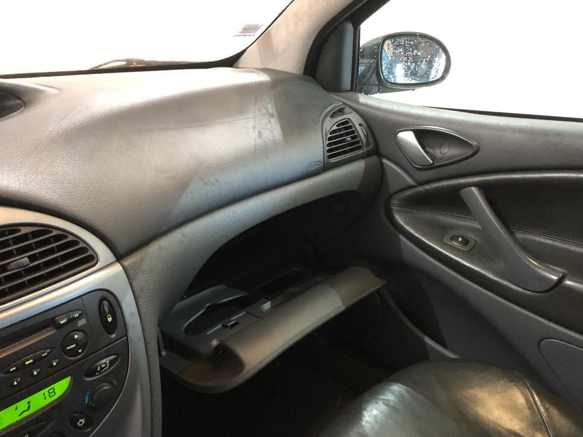 Citroën C5 · Ano 2001 — image 25
