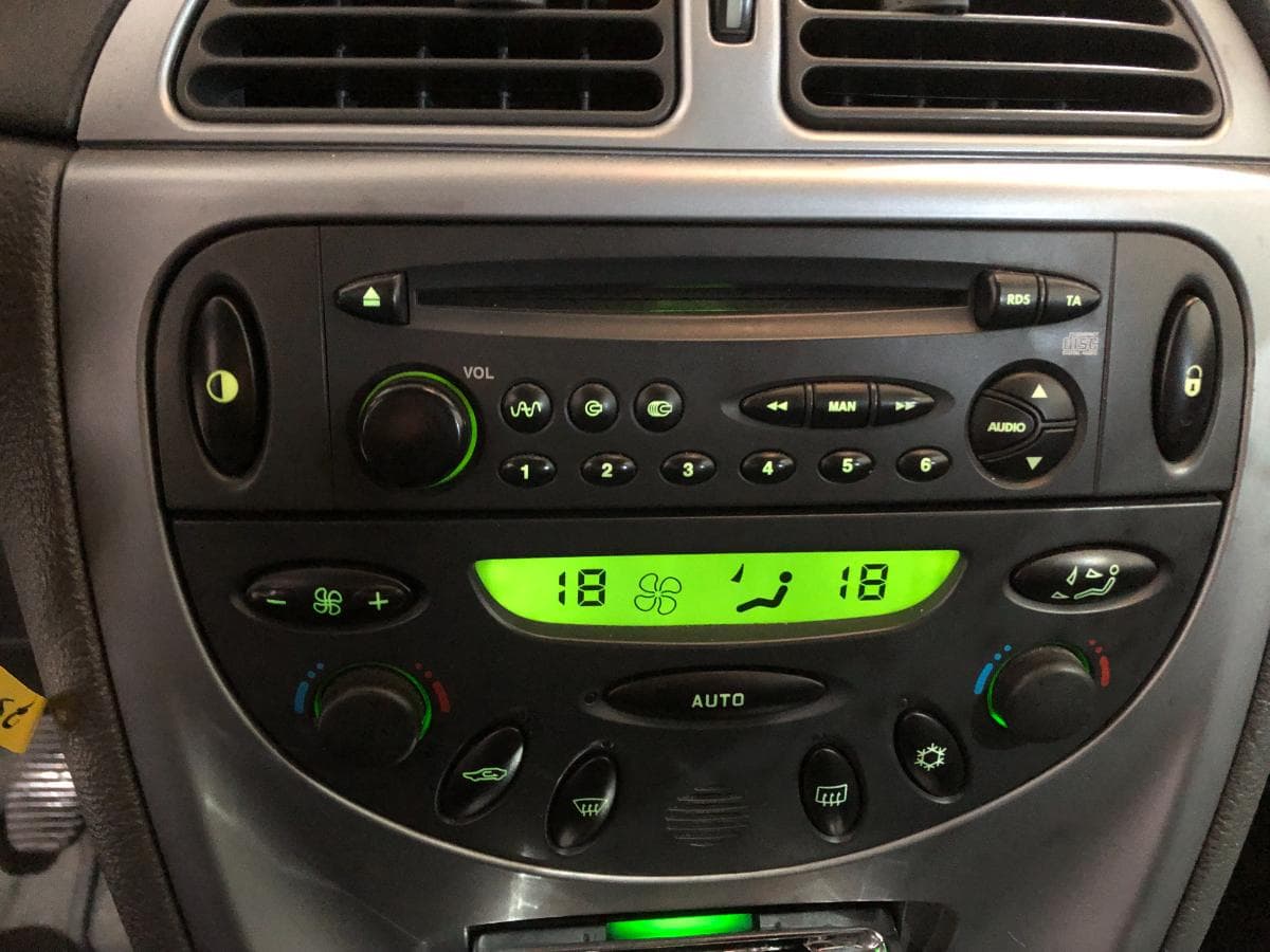 Citroën C5 · Ano 2001 — image 37
