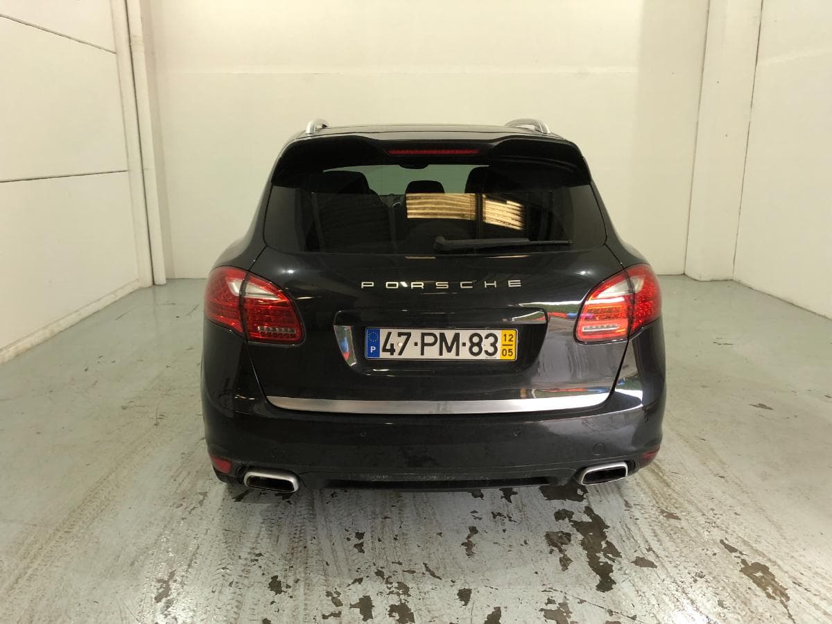 Porsche Cayenne 3.0 D · Ano 2012 — imagen 8