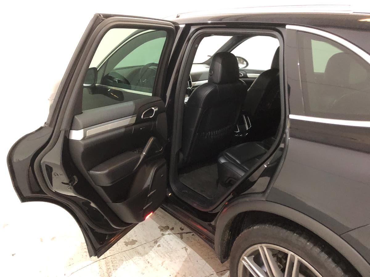Porsche Cayenne 3.0 D · Ano 2012 — imagen 22