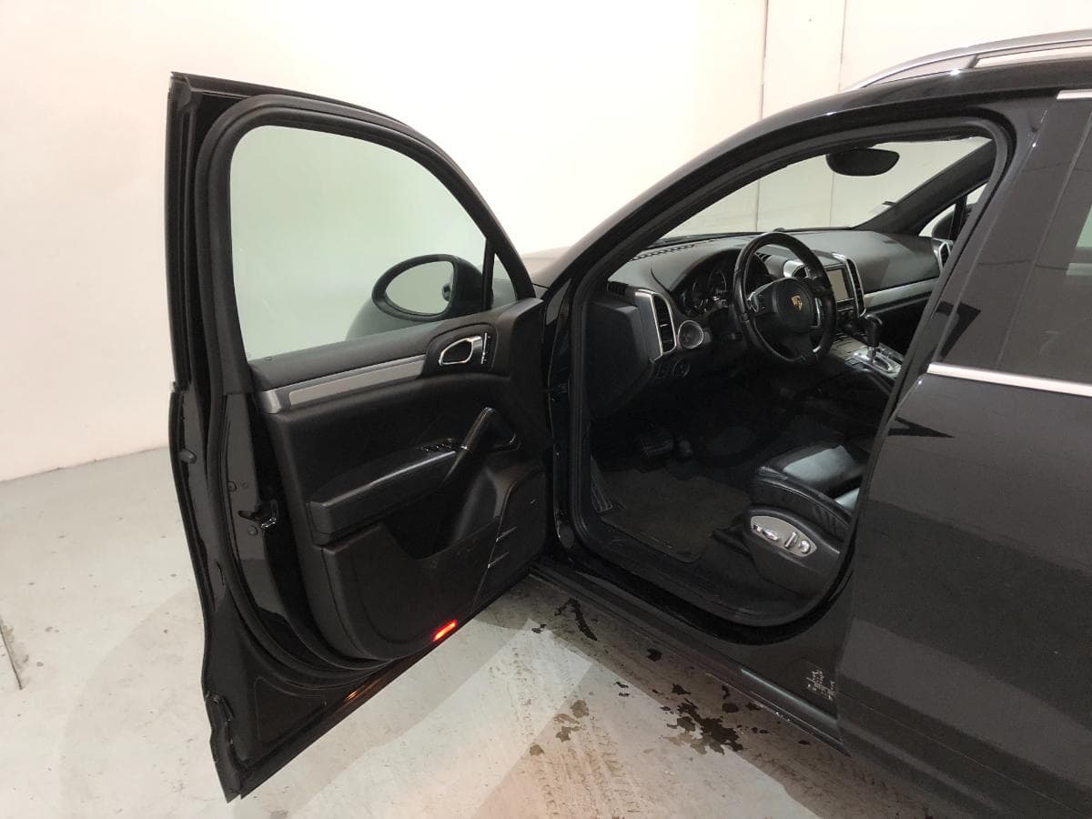 Porsche Cayenne 3.0 D · Ano 2012 — imagen 18