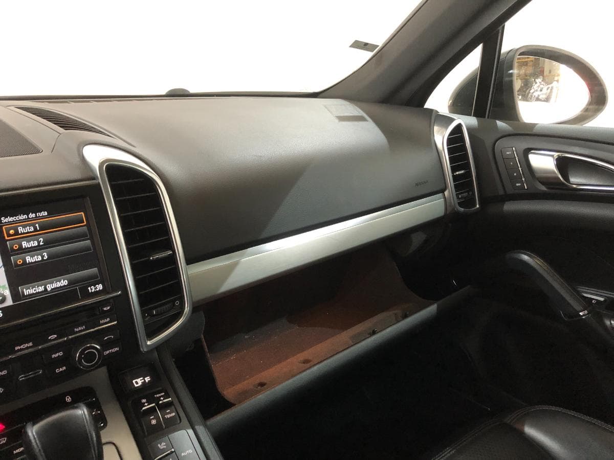 Porsche Cayenne 3.0 D · Ano 2012 — imagen 28