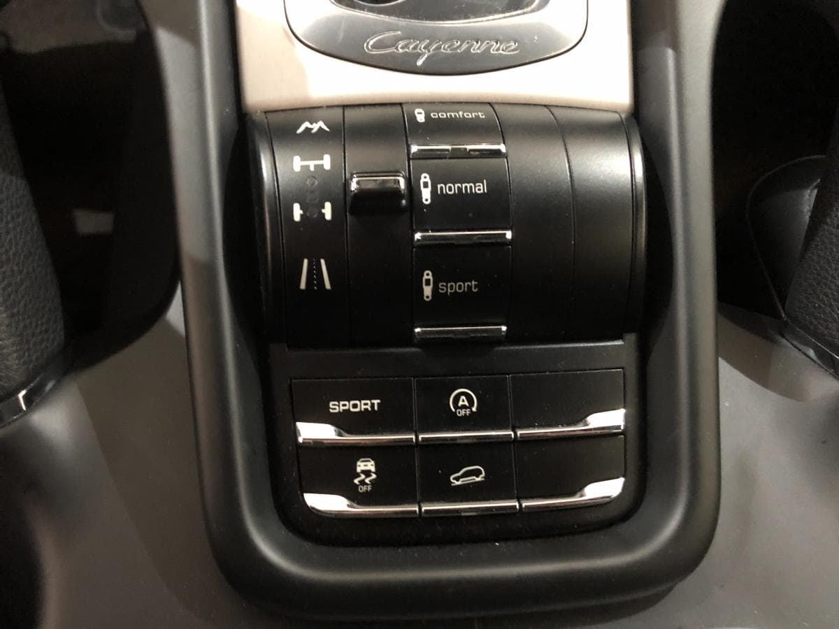 Porsche Cayenne 3.0 D · Ano 2012 — imagen 42