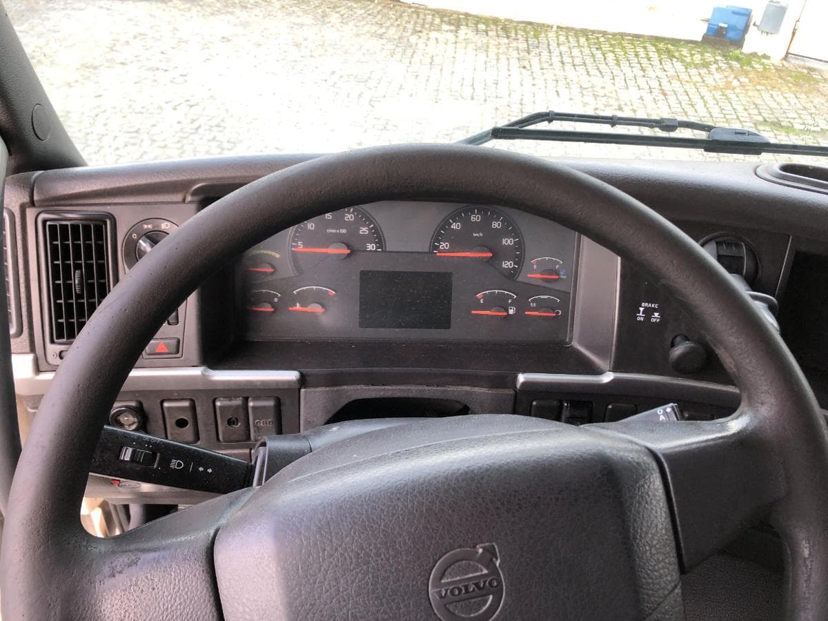 Volvo FMX 460 Ano 2011 · Ano 2011 — imagem 22