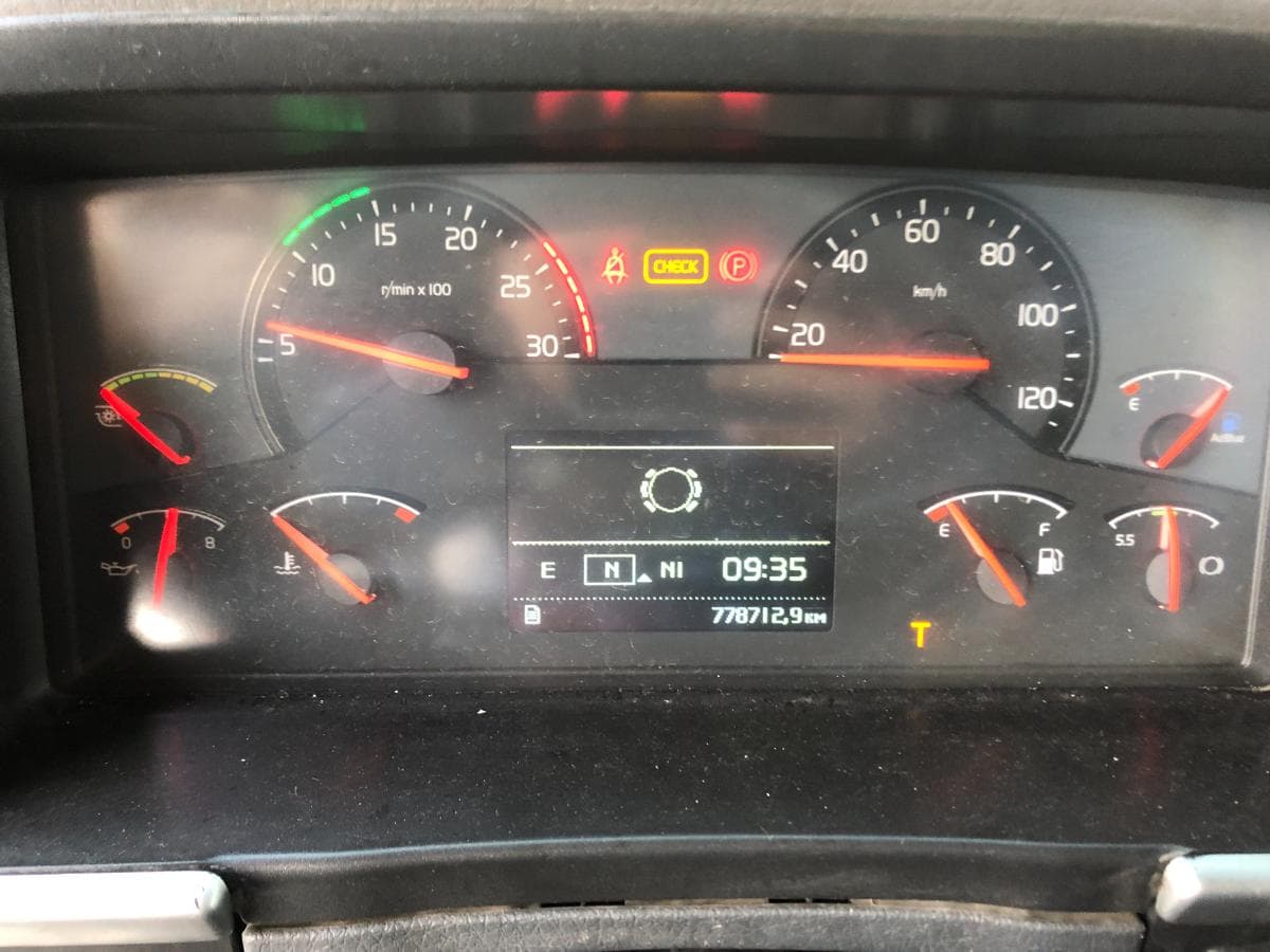 Volvo FMX 460 Ano 2011 · Ano 2011 — imagem 24