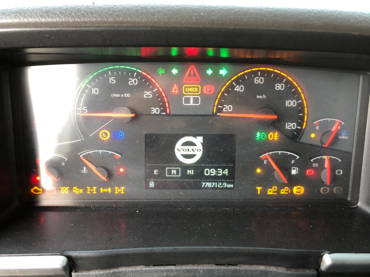 Volvo FMX 460 Ano 2011 · Ano 2011 — imagem 34