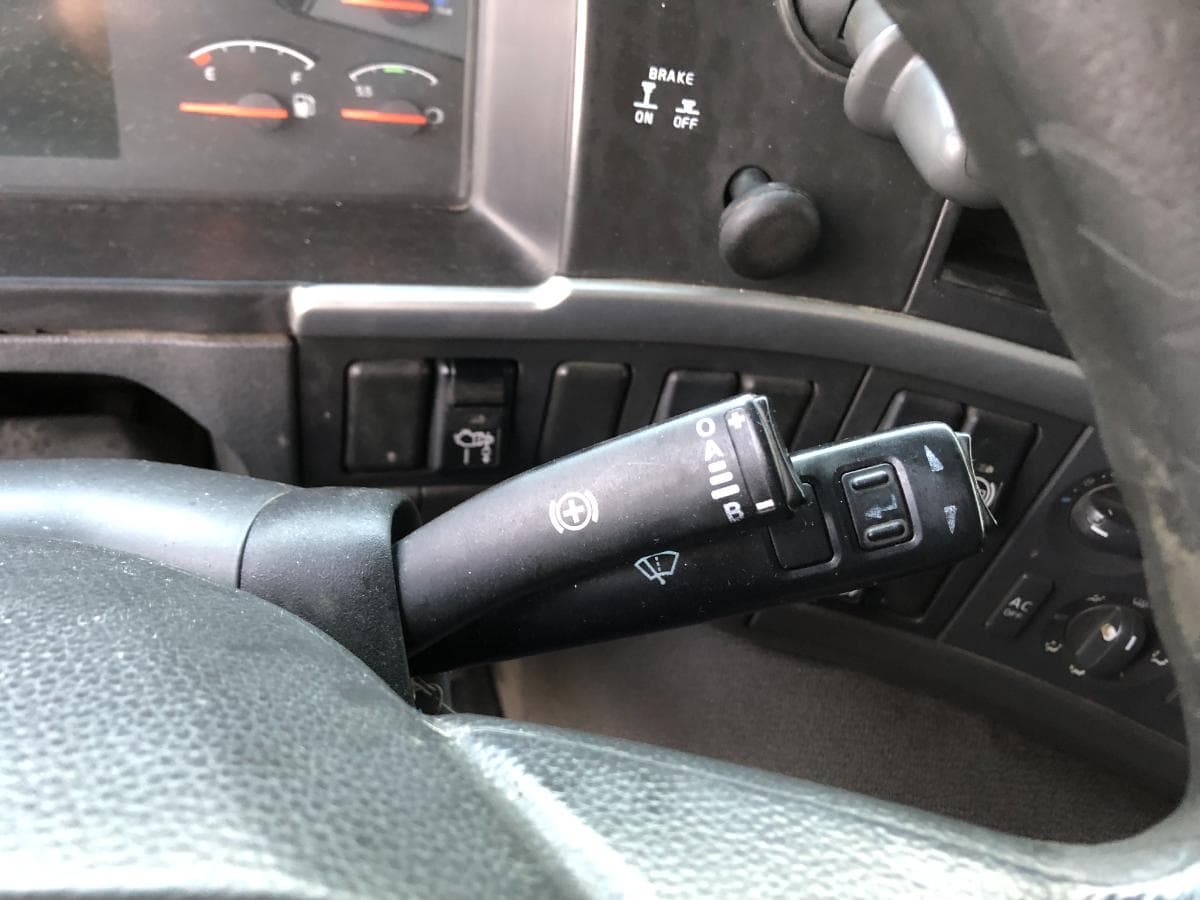 Volvo FMX 460 Ano 2011 · Ano 2011 — imagem 35