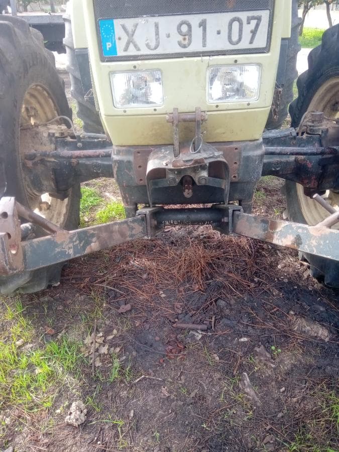 Trator Agrícola Hürlimann H-6115 — imagem 10