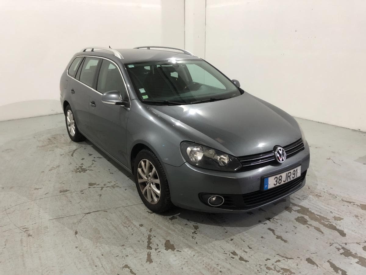 Volkswagen Golf 1.6 TDI · Ano 2010 — image 1