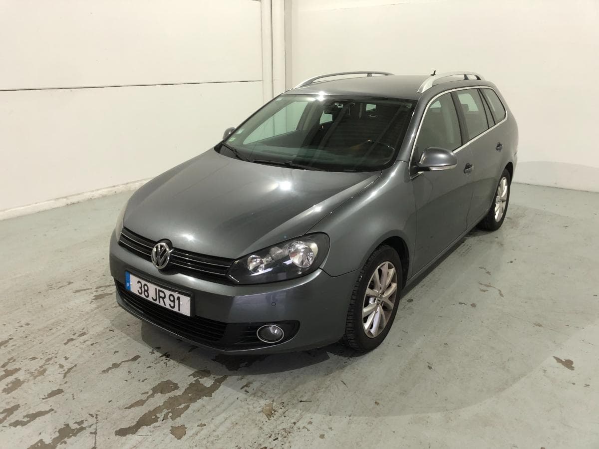 Volkswagen Golf 1.6 TDI · Ano 2010 — image 2