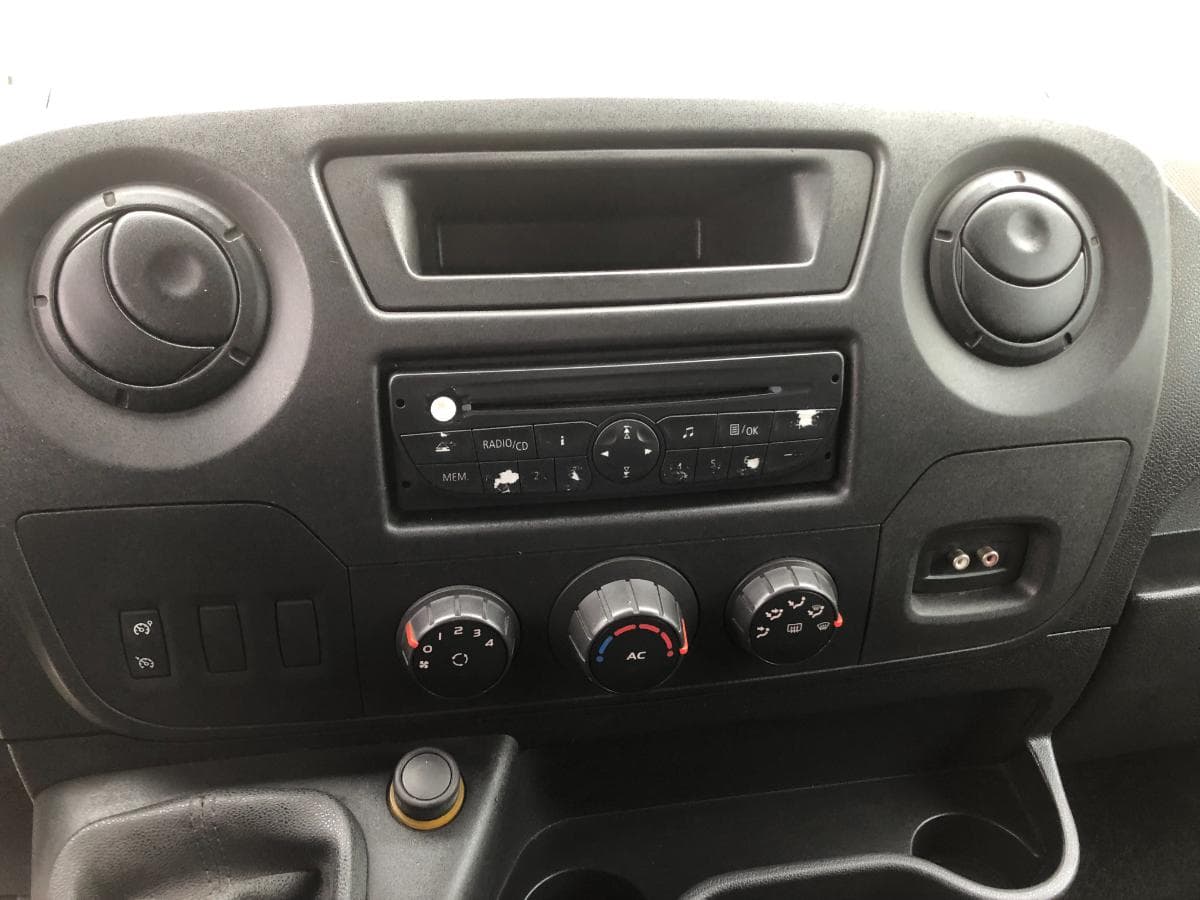 Renault Master · Ano 2010 — imagem 27