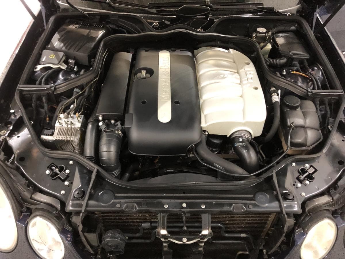 Mercedes-Benz E 270 · Ano 2002 — imagen 4