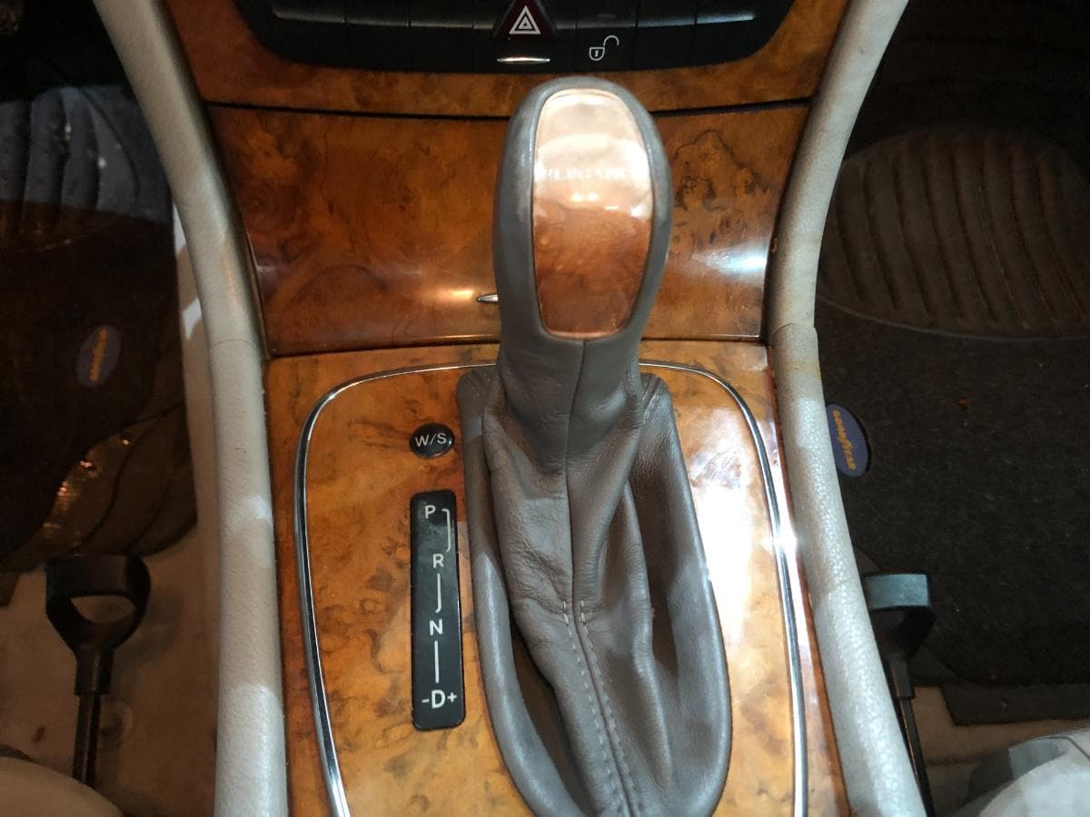 Mercedes-Benz E 270 · Ano 2002 — imagen 27