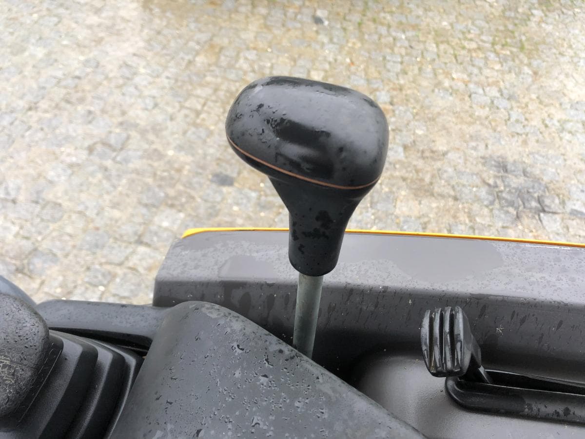 Mini Giratória Rastos Volvo EC15D — image 26
