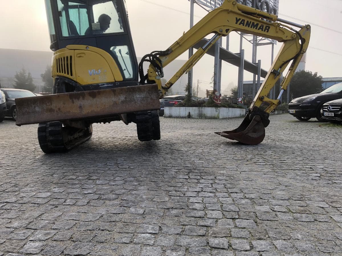 Mini giratória Yanmar Vio35 — imagem 7