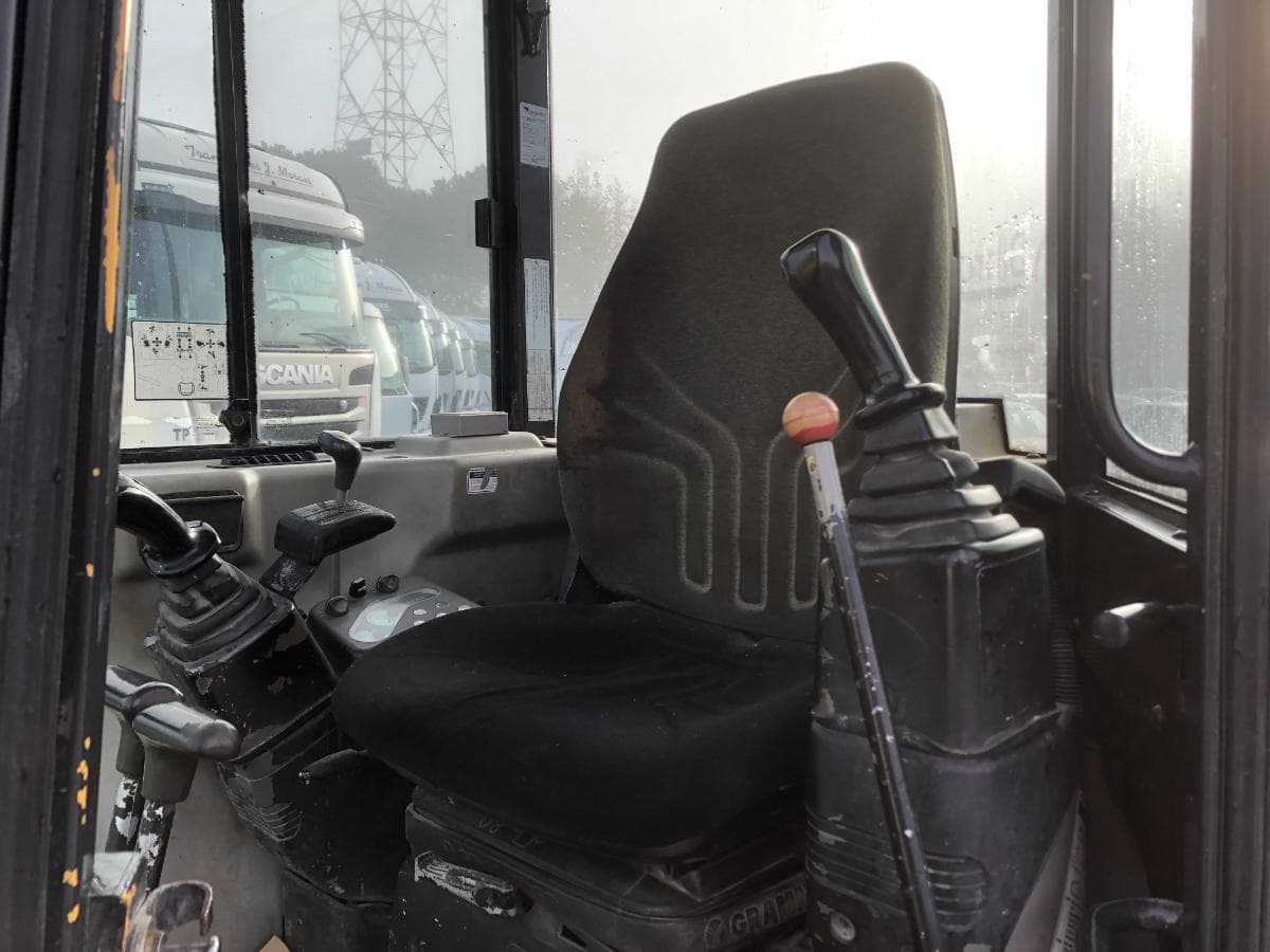 Mini giratória Yanmar Vio35 — imagem 10