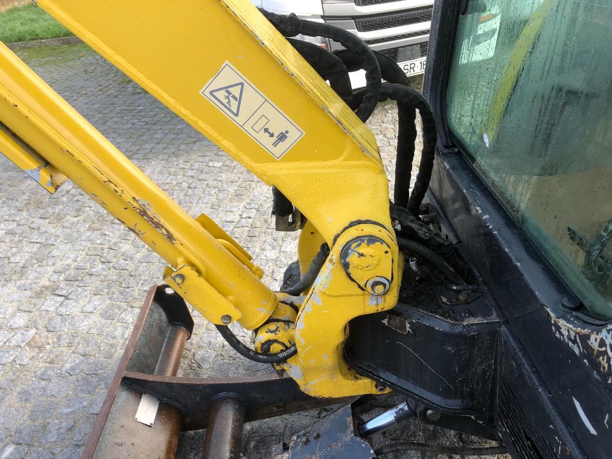 Mini giratória Yanmar Vio35 — imagem 11