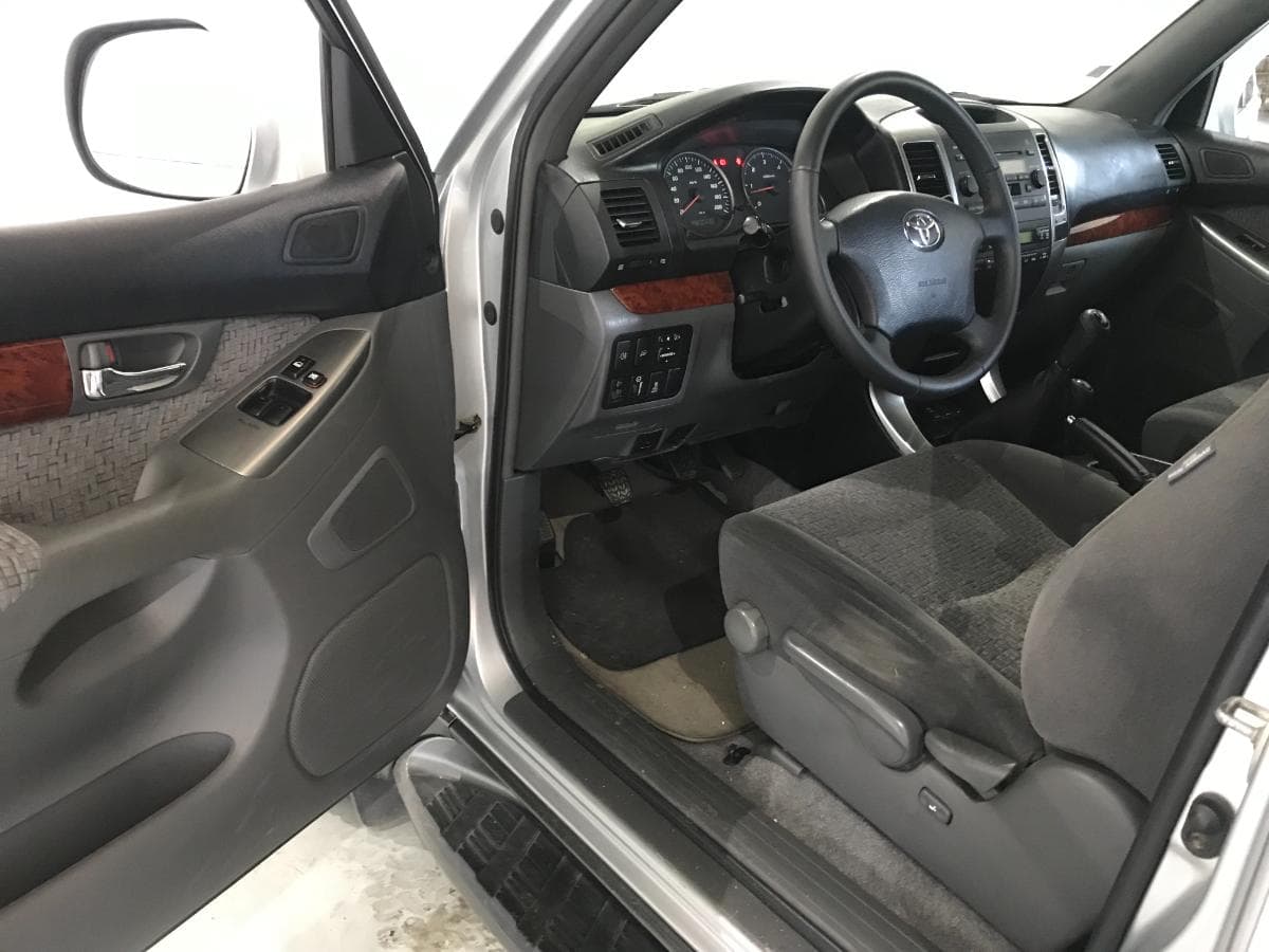 Toyota Land Cruiser 3.0 D4D · Ano 2003 — imagen 15