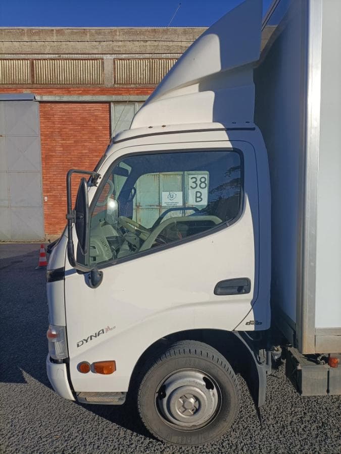 Toyota Dyna 35.33 D4D · Ano 2009 · Plataforma Elevatória — imagen 6