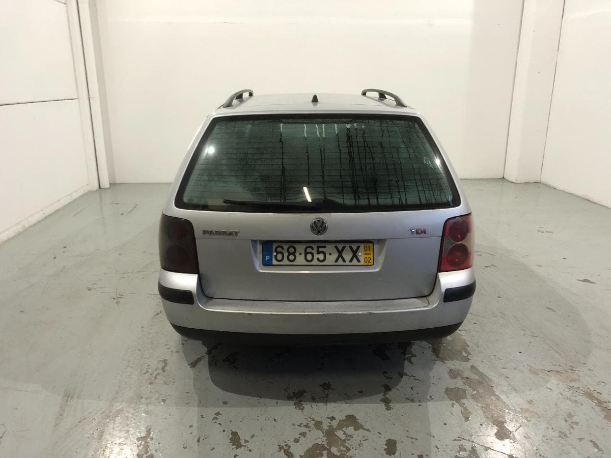 Volkswagen Passat 1.9 TDI· Ano 2001 — imagen 8