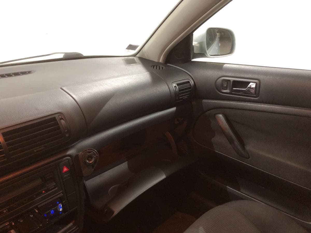 Volkswagen Passat 1.9 TDI· Ano 2001 — imagen 24
