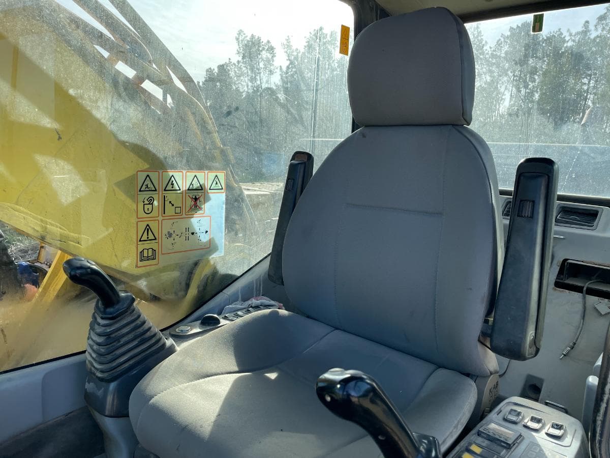 Escavadora Rastos Komatsu PC 340 — imagen 4