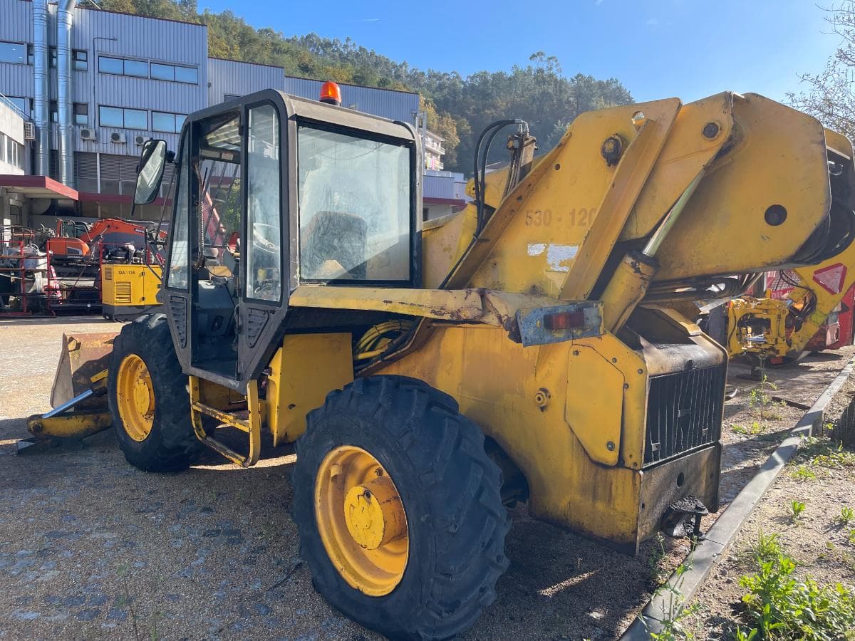 Empilhador Telescópico JCB 530-120 — imagem 3
