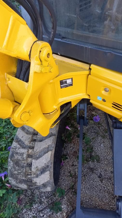 Mini Giratória Komatsu PC 30 — imagem 5