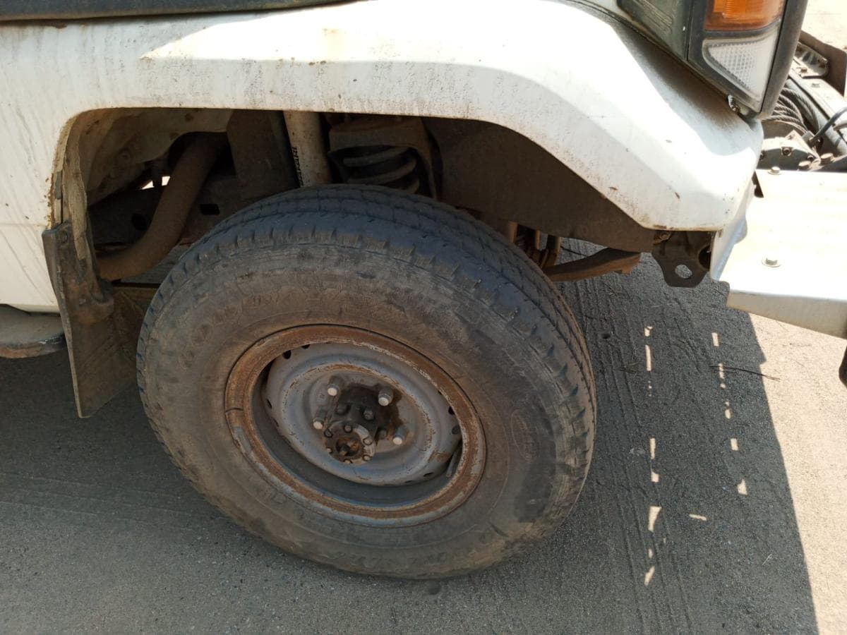 Toyota Land Cruiser · — imagem 9