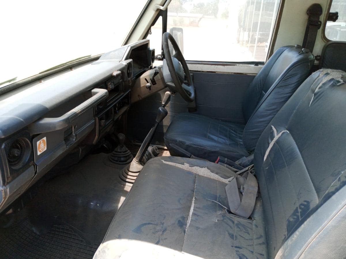Toyota Land Cruiser · — imagem 15