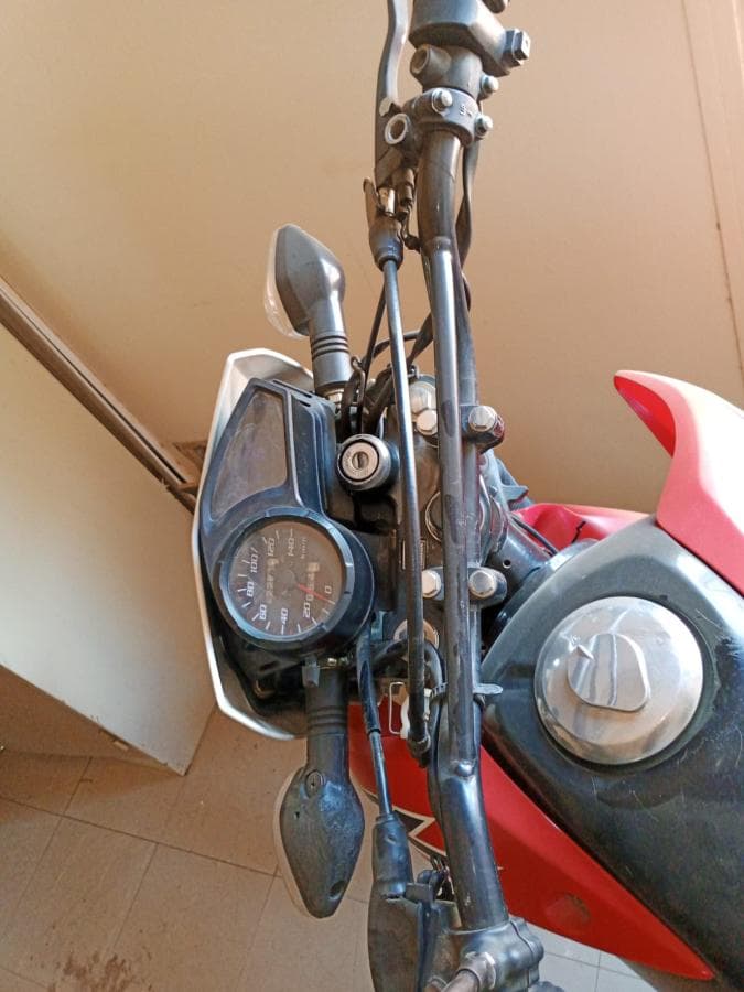 Honda XL125 · — imagem 2