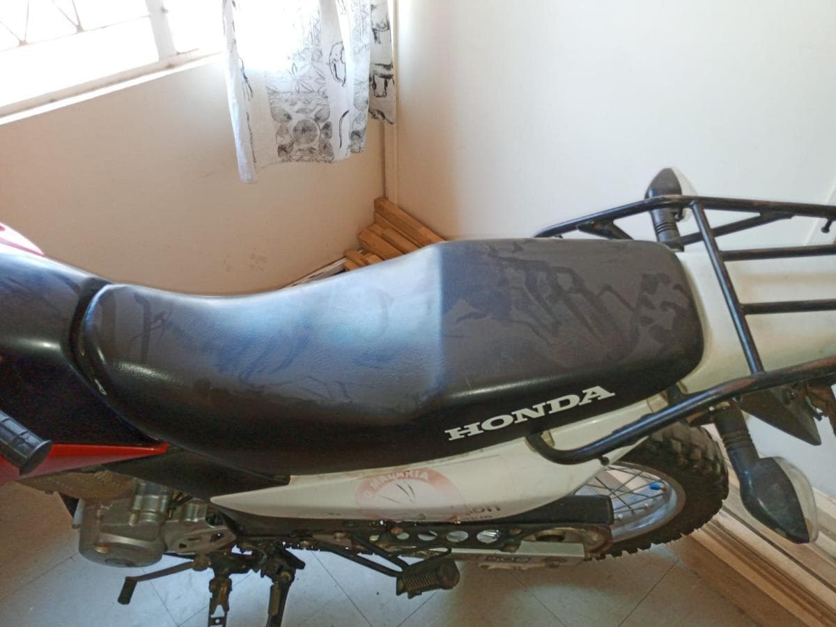 Honda XL125 · — imagem 5