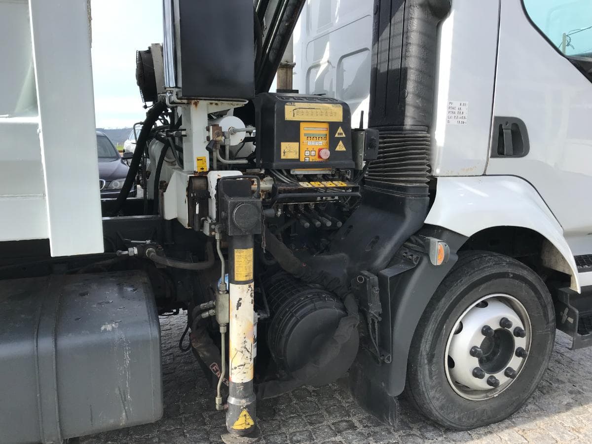Renault 280DXI · Grua Fassi — imagen 9