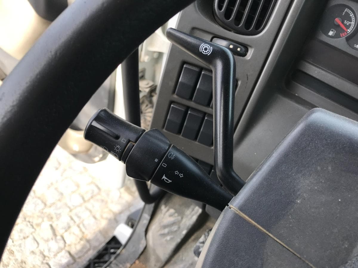 Renault 280DXI · Grua Fassi — imagen 28