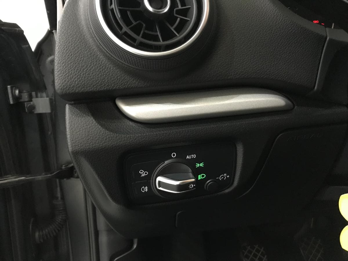 Audi A3 1.6TDI · Ano 2017 — image 38