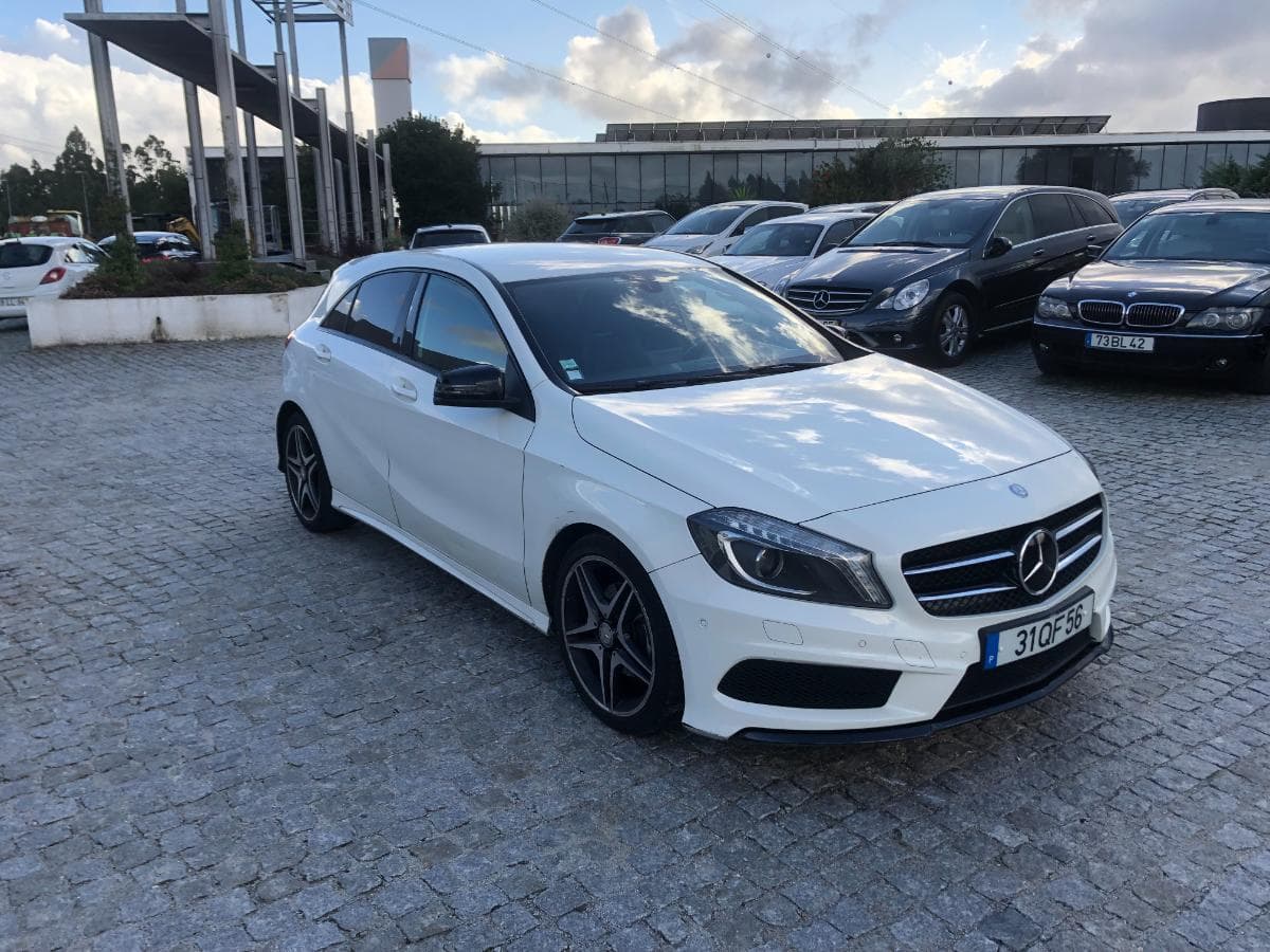 Mercedes-Benz A 180CDI · Ano 2015 — imagen 1