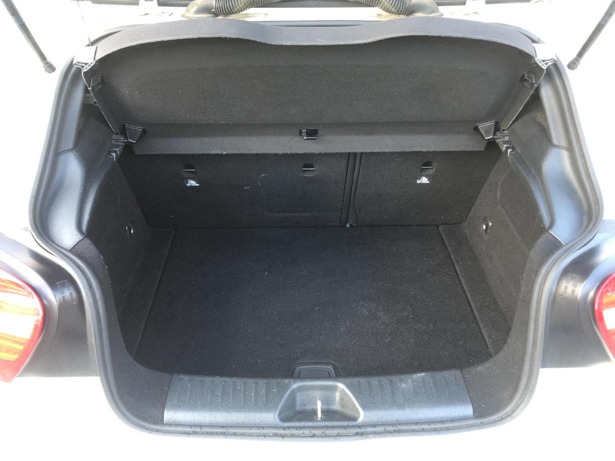 Mercedes-Benz A 180CDI · Ano 2015 — imagen 8