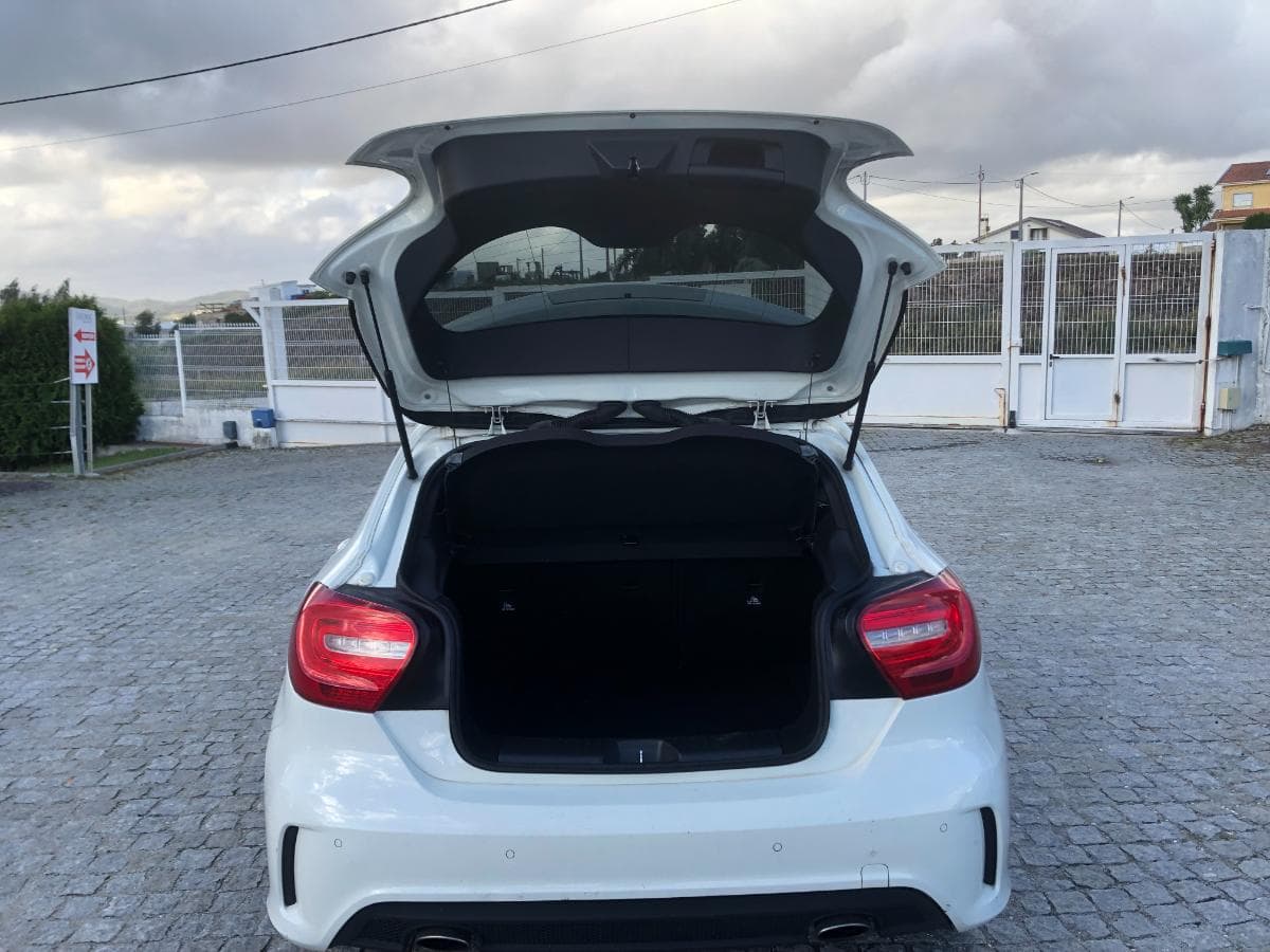 Mercedes-Benz A 180CDI · Ano 2015 — imagen 7