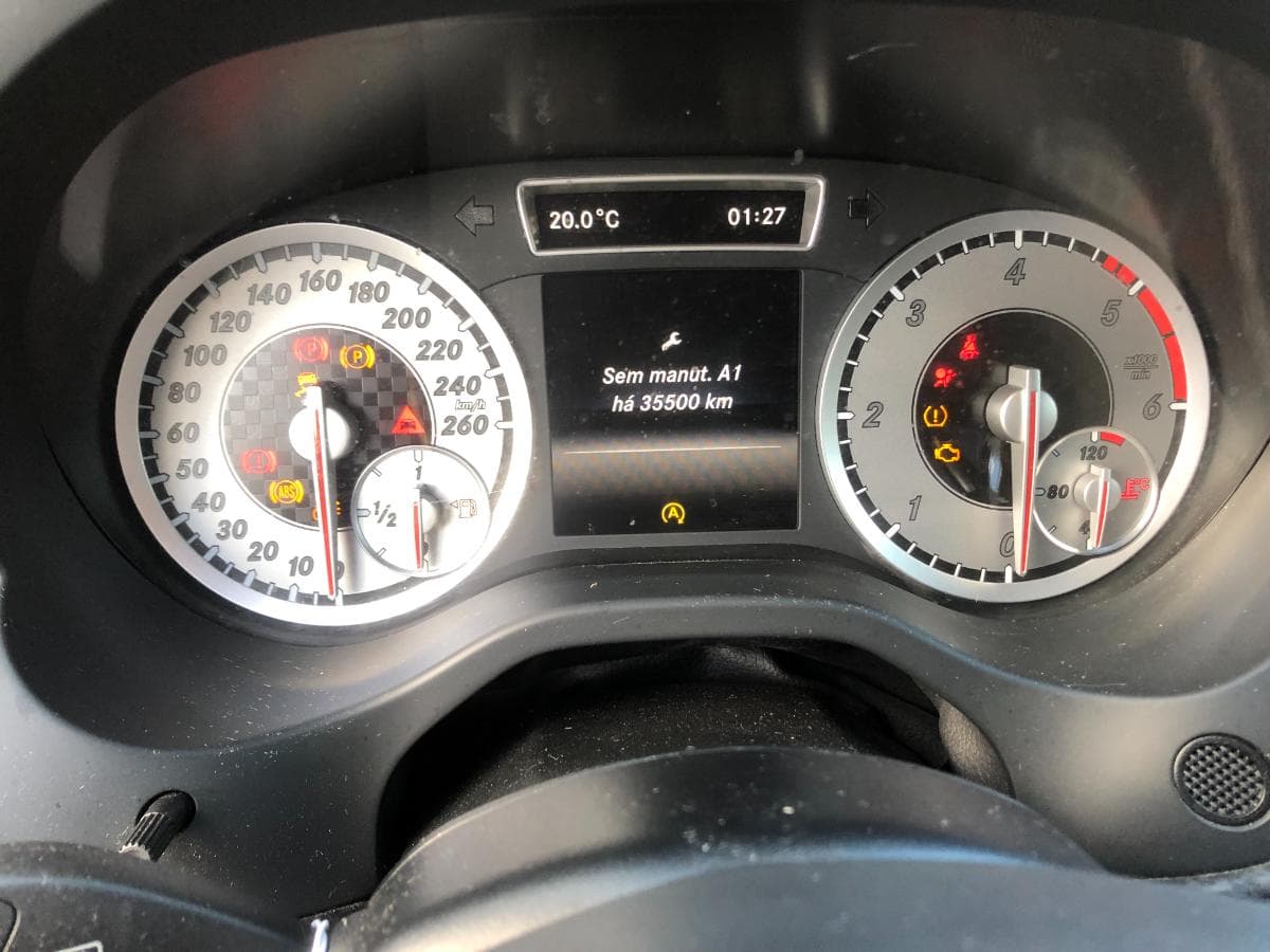 Mercedes-Benz A 180CDI · Ano 2015 — imagen 31