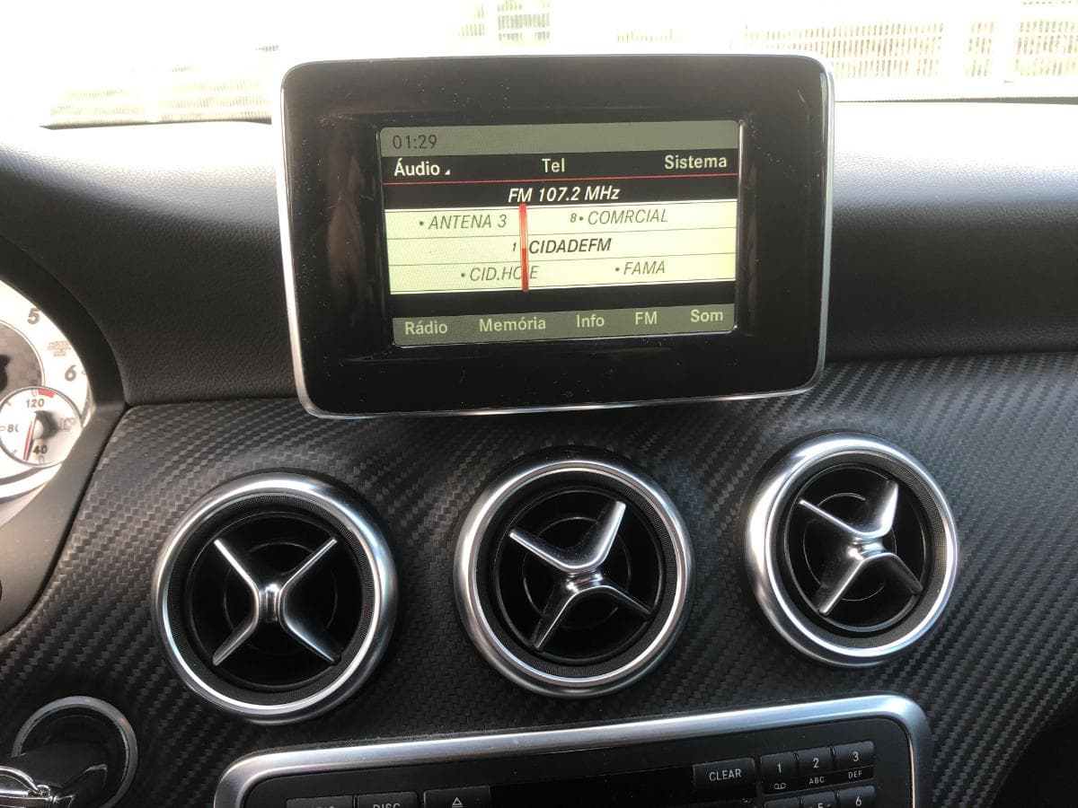 Mercedes-Benz A 180CDI · Ano 2015 — imagen 37