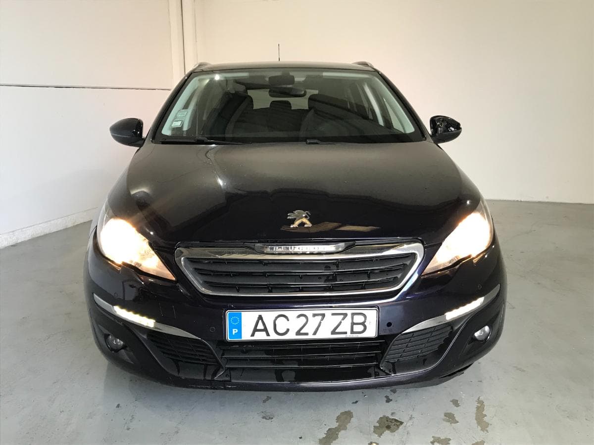 Peugeot 308 1.6 Blue HDI · Ano 2015 — imagem 3