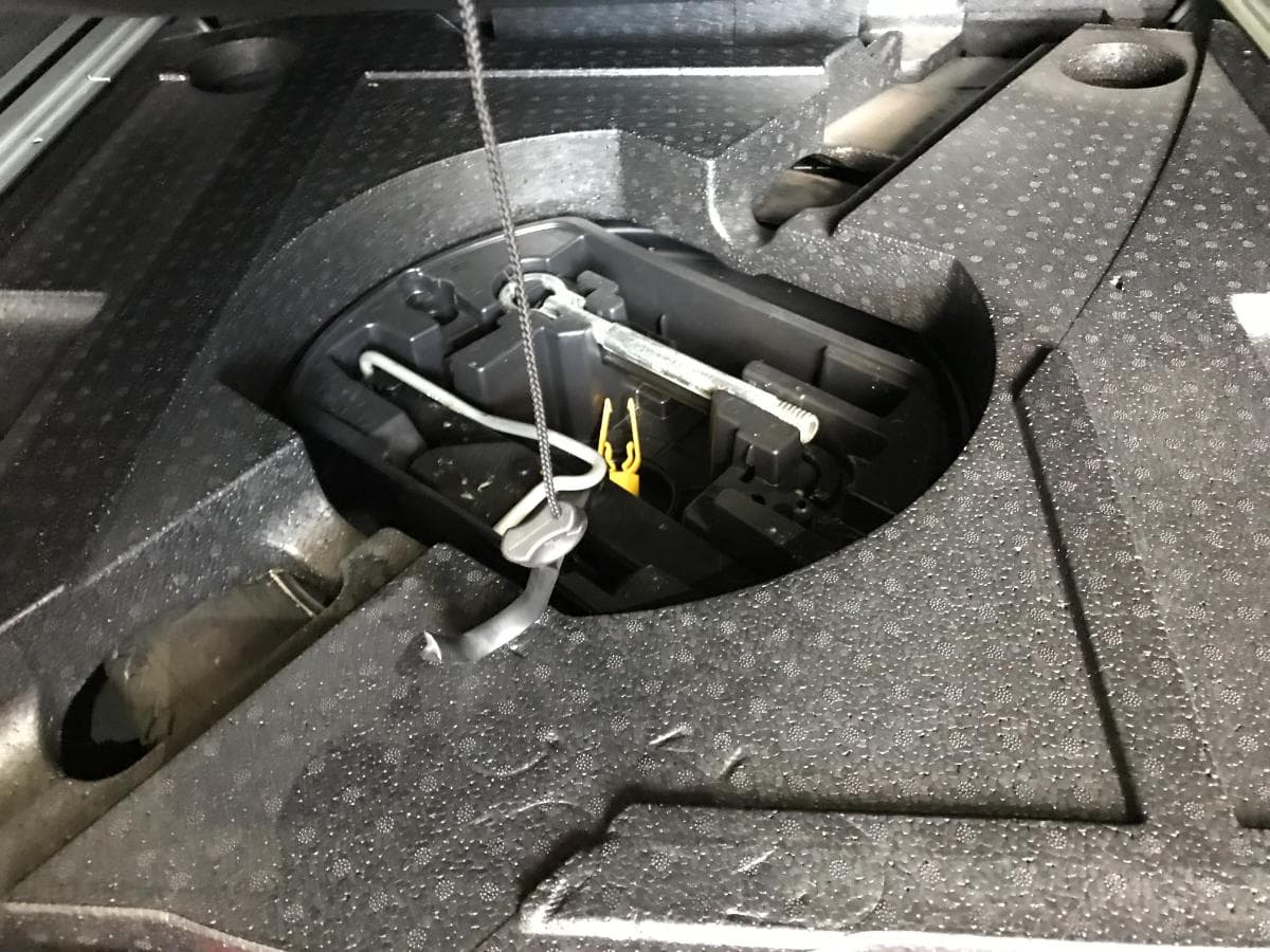 Peugeot 308 1.6 Blue HDI · Ano 2015 — imagem 12