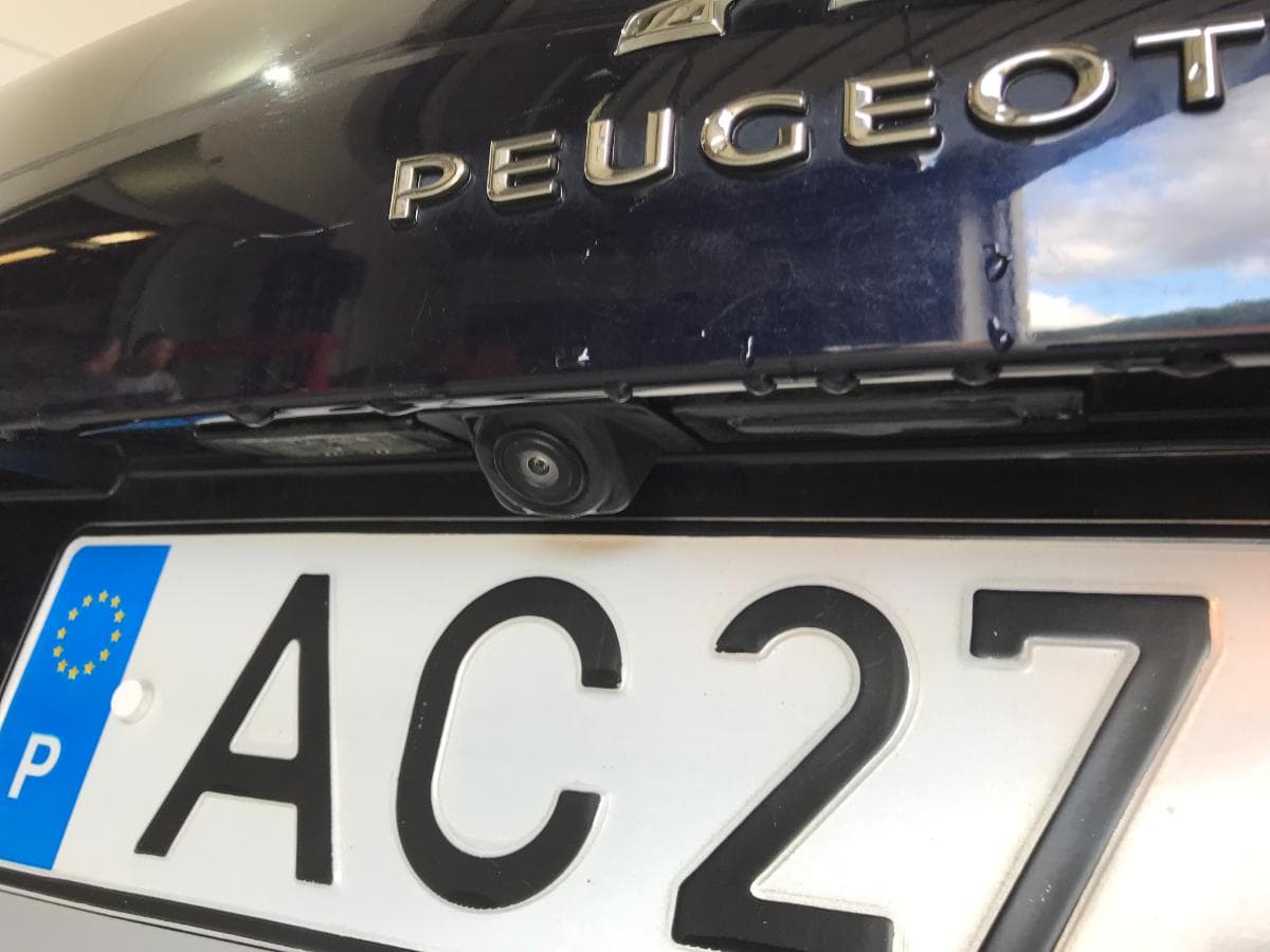Peugeot 308 1.6 Blue HDI · Ano 2015 — imagem 10