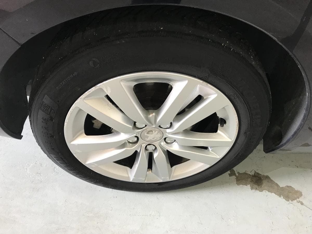 Peugeot 308 1.6 Blue HDI · Ano 2015 — imagem 29