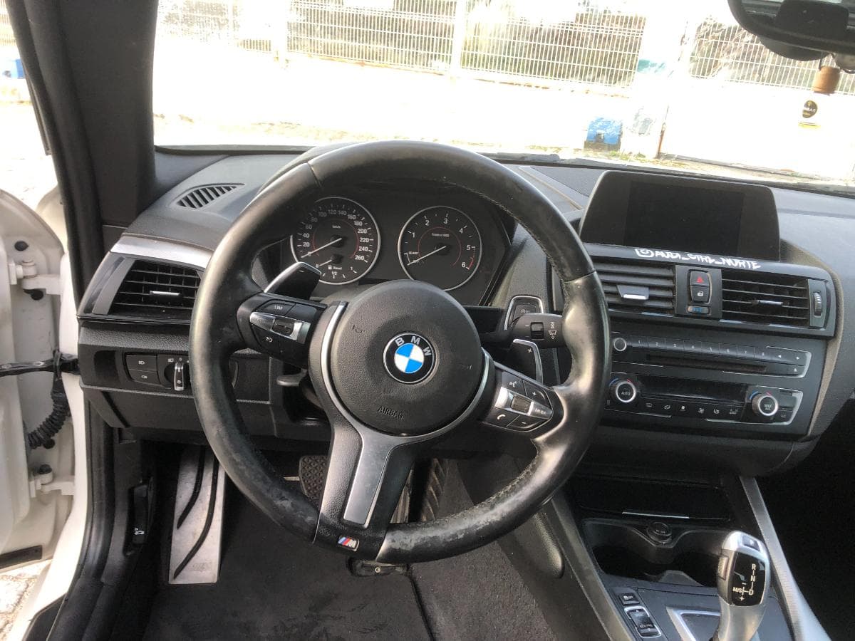 BMW 118D · Ano 2013 — imagem 33