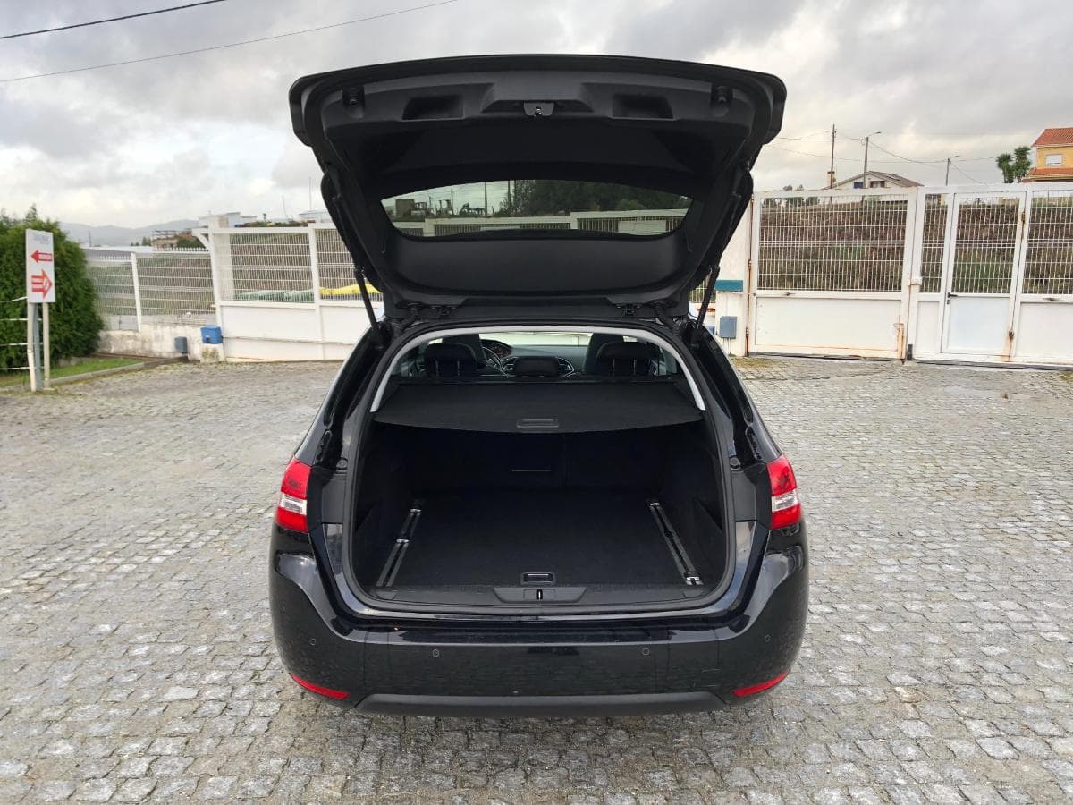 Peugeot 308 · Ano 2015 — imagem 9