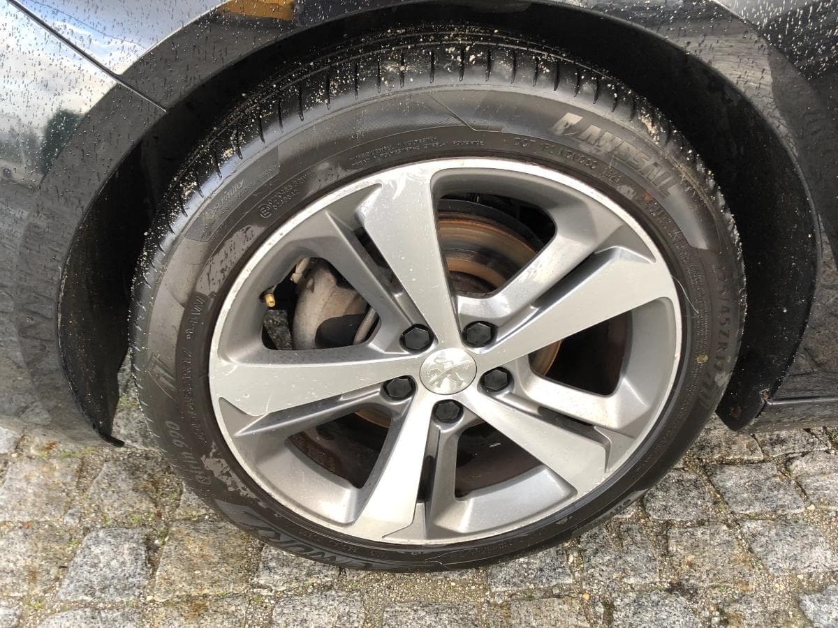 Peugeot 308 · Ano 2015 — imagem 13