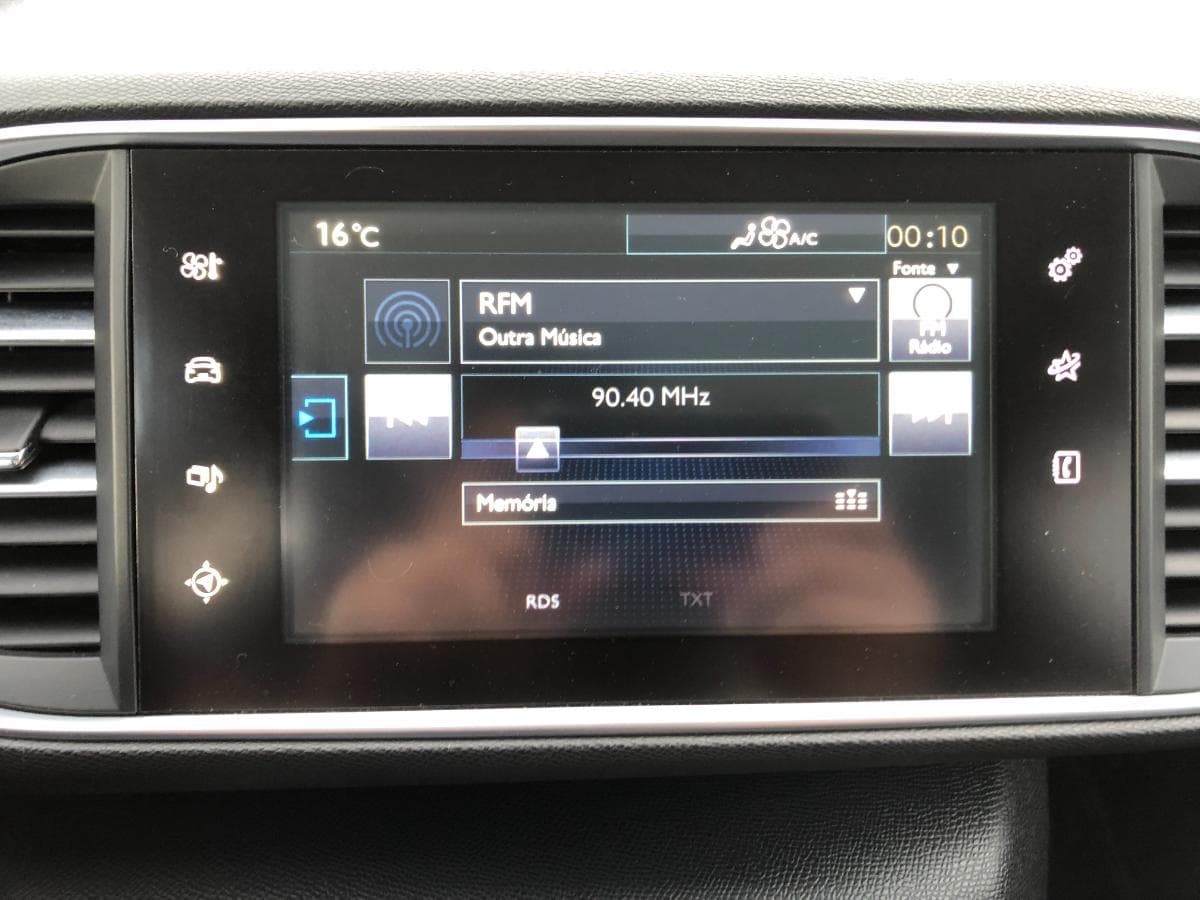 Peugeot 308 · Ano 2015 — imagem 34